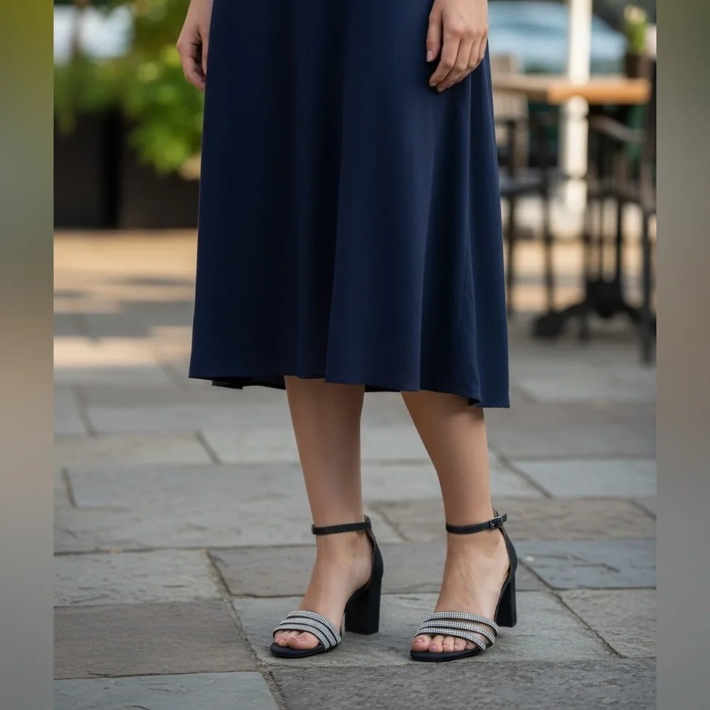 Beautiful navy with rhinestone heels